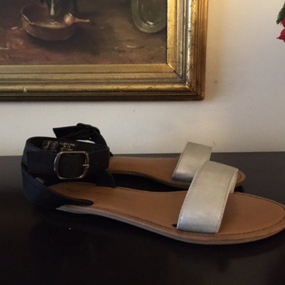 Flat sandals - Picture 3 of 5